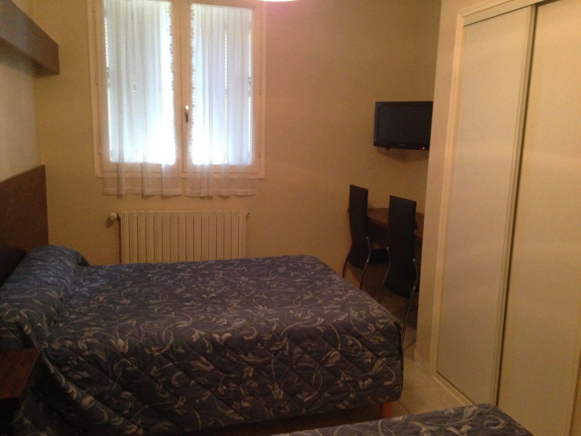 Hotel Le Crab Angouleme Luaran gambar