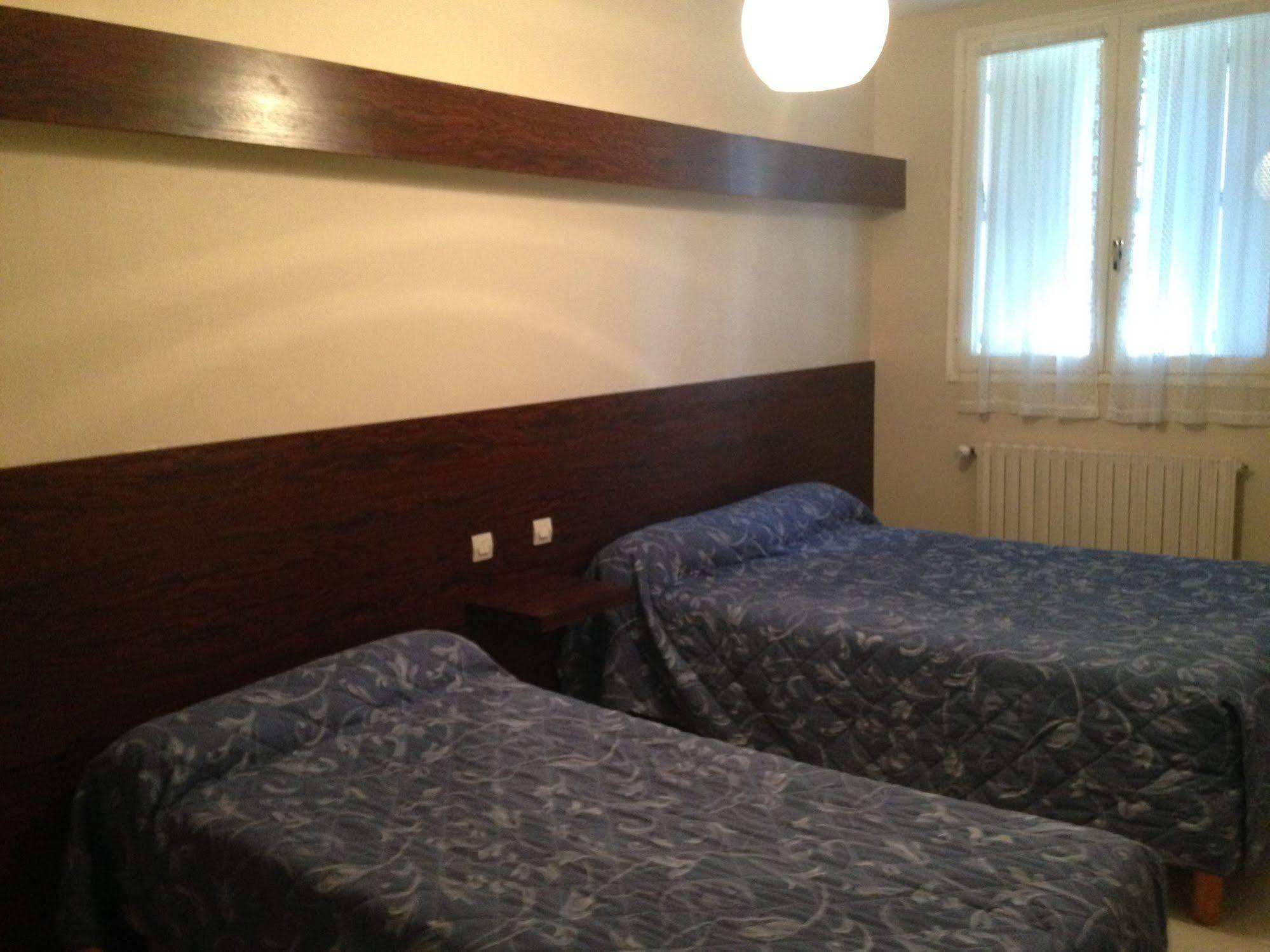 Hotel Le Crab Angouleme Luaran gambar