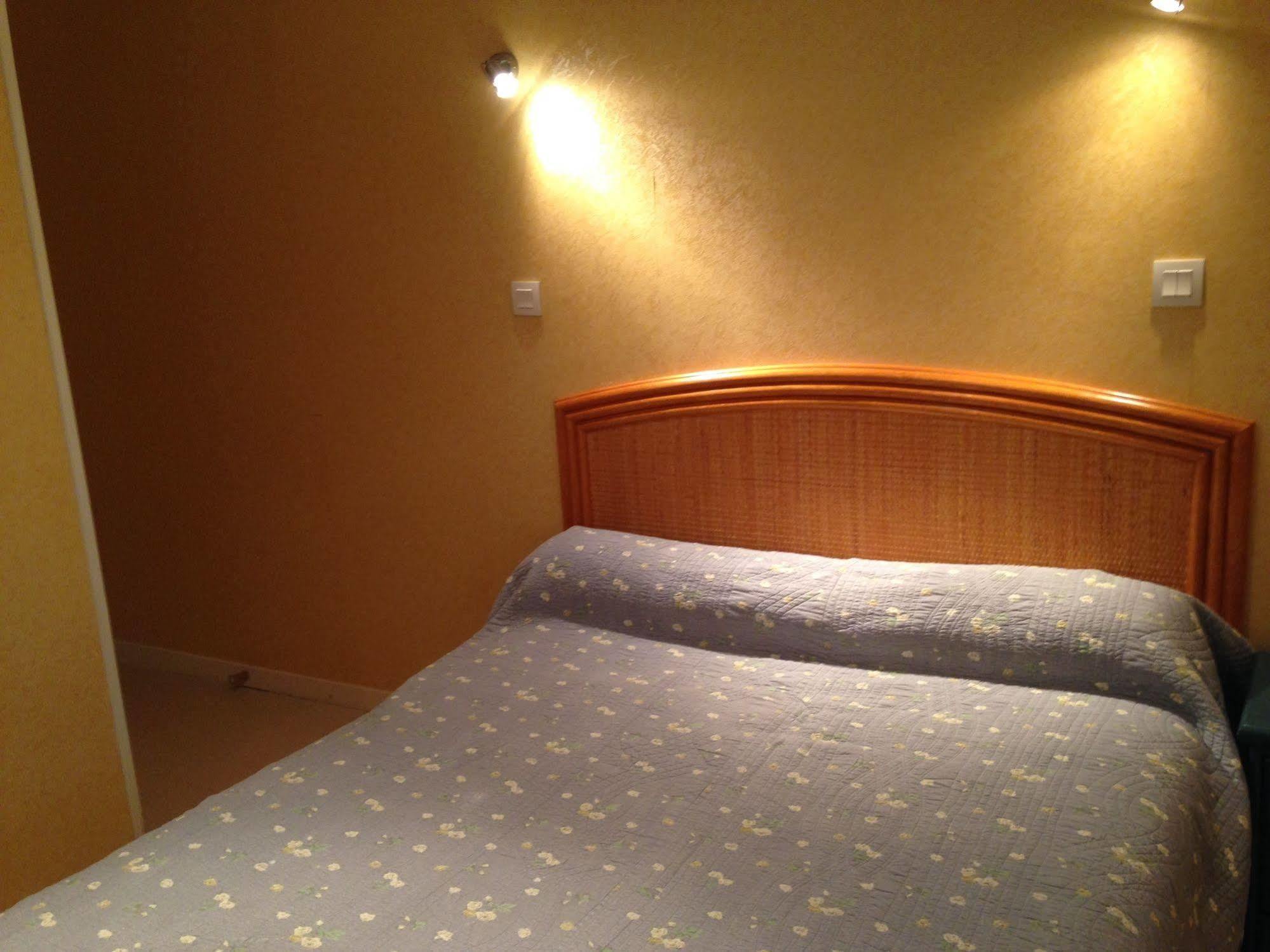 Hotel Le Crab Angouleme Luaran gambar